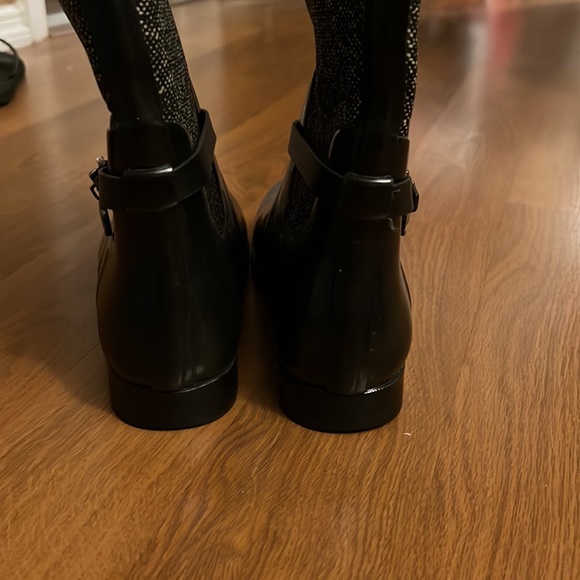 Michael Kors rain boots size 8 - Picture 4 of 5